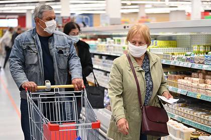 Россияне оценили расходы при походе в магазин в период пандемии - lenta.ru