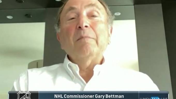 Гэри Беттмэн - Комиссионер НХЛ Гэри Беттмэн надеется возобновить сезон летом - piter.tv
