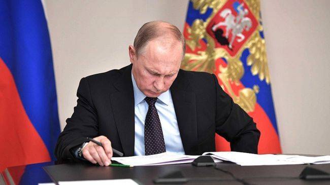 Путин распорядился сократить сроки исследований препаратов от Covid-19 - eadaily.com - Россия