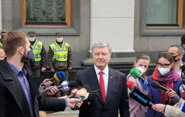 Петр Порошенко - Порошенко призвал власть "не играть с огнем" и принять банковский закон - rbc.ua - Украина
