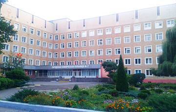 «Баста!»: В Гомеле критическая ситуация с коронавирусом, больницы переполнены - charter97.org - Гомель - Витебск