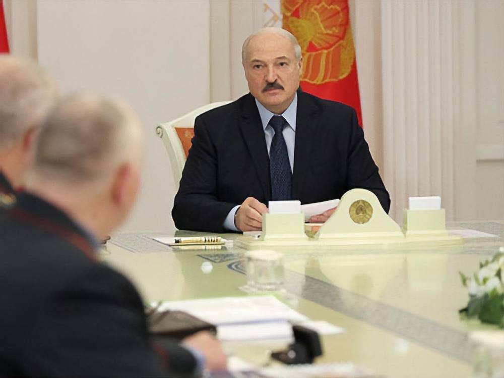 Александр Лукашенко - Лукашенко о коронавирусе: Для наркоманов и курцов – это хороший урок. Мы это видим по тяжелым заболеваниям пневмонией - gordonua.com - Белоруссия