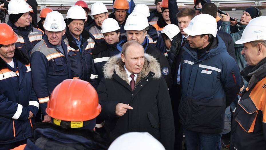 Владимир Путин - Путин рекомендовал регионам не замораживать стройку из-за карантина - dp.ru - Россия