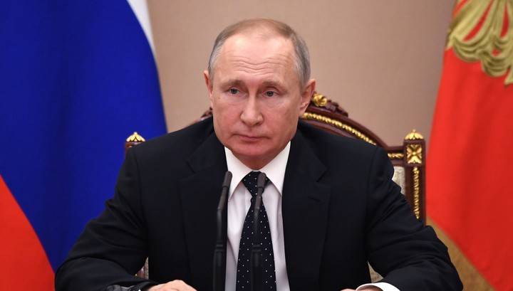 Владимир Путин - Путин: cтройкомплекс получит поддержку и станет локомотивом выхода из кризиса - vesti.ru - Россия