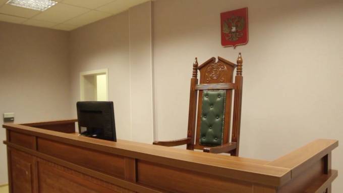 В суд поступило дело двух петербуржцев, отказавшихся сдать тест на COVID-19 - piter.tv - Санкт-Петербург