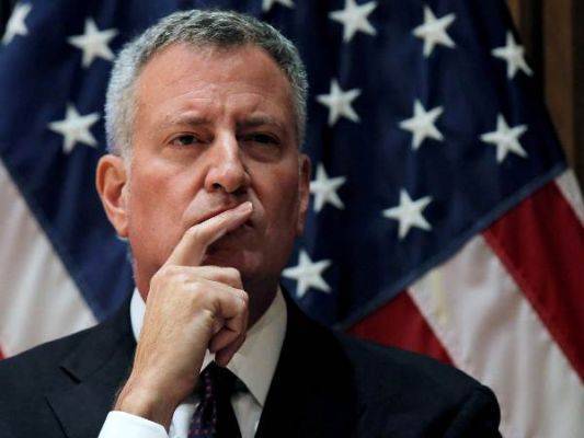 Чак Шумер - Нэнси Пелоси - Мэр Нью-Йорка призвал правительство США «спасти» его город - eadaily.com - Сша - Нью-Йорк