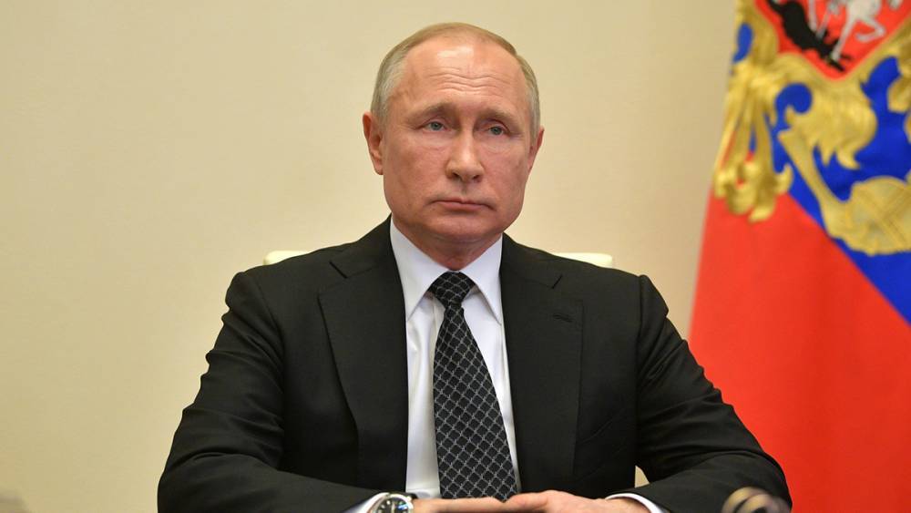 Владимир Путин - Путин объявил о переносе парада Победы из-за коронавируса - profile.ru