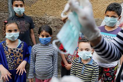 Антониу Гутерриш - ООН предупредила о возможной гибели сотен тысяч детей из-за коронавируса - lenta.ru