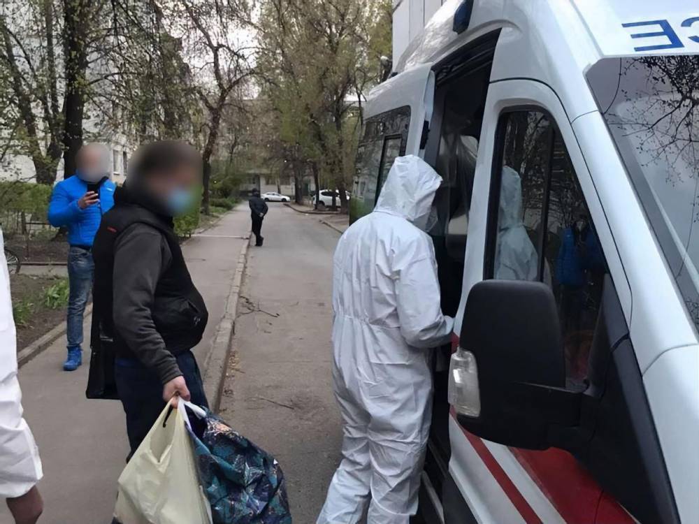 Полицейские нашли пациента с COVID-19 и алкогольным психозом, который сбежал из больницы в Харькове - gordonua.com - Харьков
