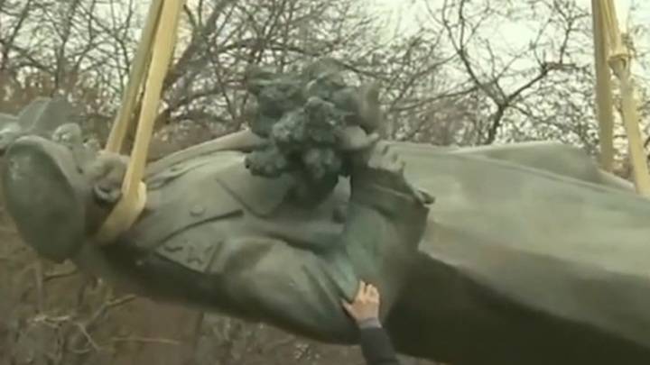 Начался сбор подписей в поддержку идеи перевезти памятник маршалу Коневу в Тверь - vesti.ru - Москва - Ссср - Прага - Тверь