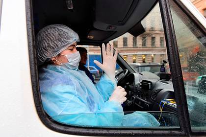 Более сотни медиков заразились коронавирусом в Петербурге - lenta.ru - Санкт-Петербург