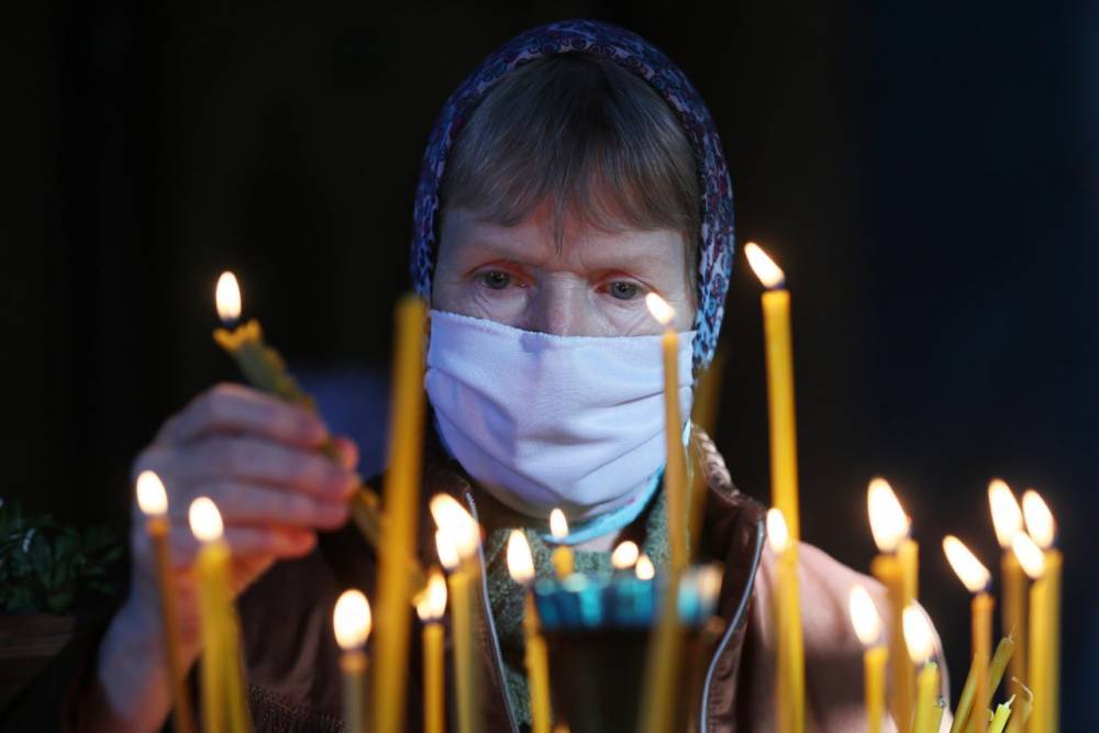 «Верующие не боятся умереть!» Пойдут ли россияне в храмы на Пасху? - belsat.eu - Россия