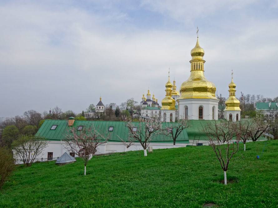 В Киево-Печерской лавре сообщили о возвращении монахов, госпитализированных во время эпидемии COVID-19 - gordonua.com - Украина - Киев