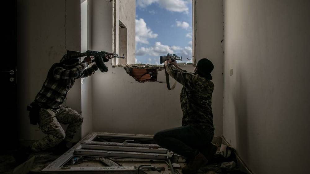 Боевики ПНС Ливии сражаются за сферы влияния в окрестностях Триполи - riafan.ru - Ливия - Триполи