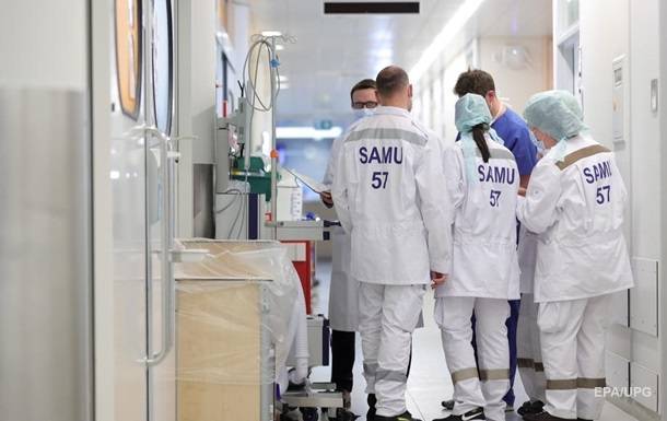 В Британии за сутки почти 900 жертв коронавируса - korrespondent.net - Англия
