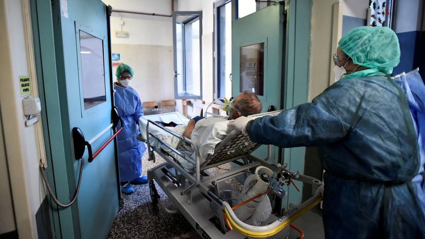 Число жертв коронавируса в Италии превысило 23 тысячи - russian.rt.com - Италия