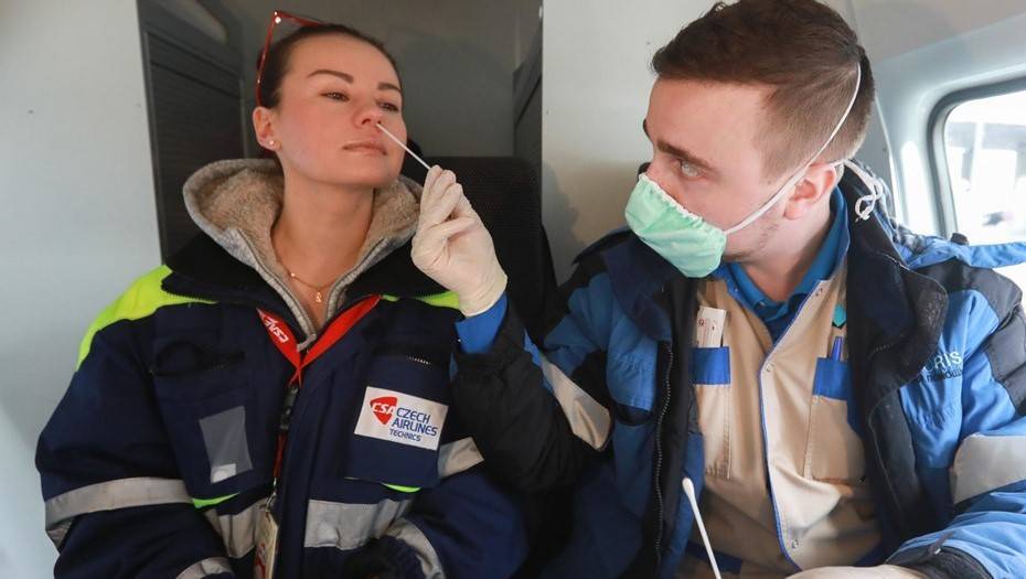 В Петербурге за сутки на коронавирус проверили свыше 9 тысяч человек - dp.ru - Санкт-Петербург
