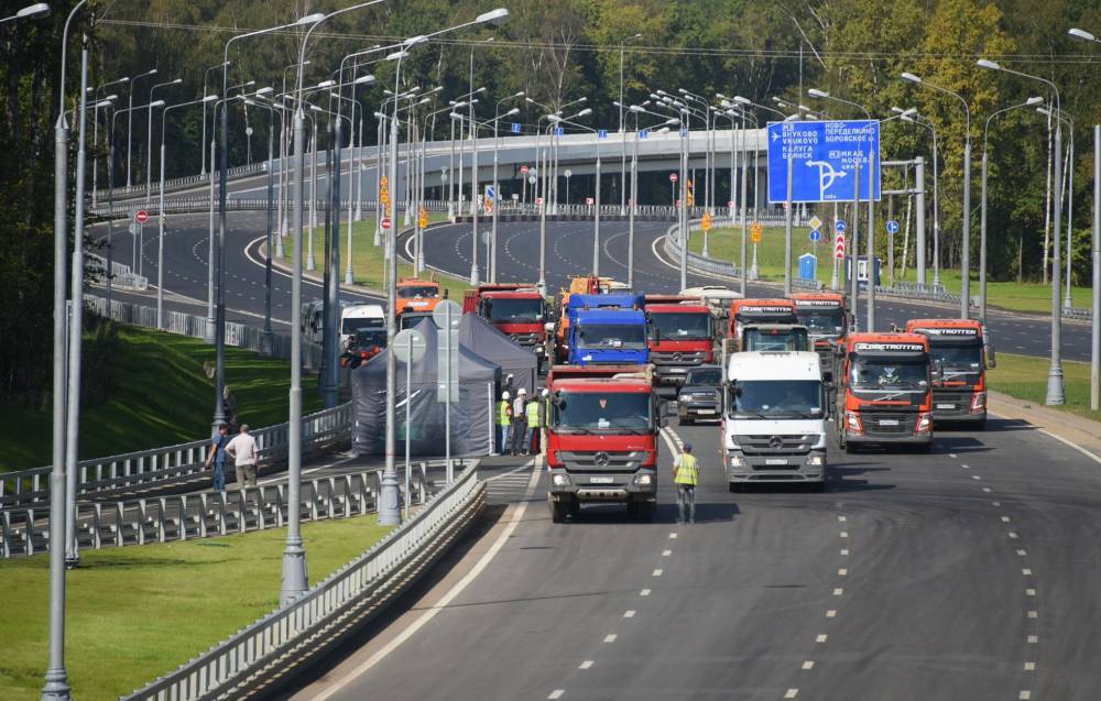 Движение по Калужскому шоссе восстановили после открытия больницы в ТиНАО - vm.ru - Москва