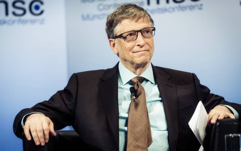 Вильям Гейтс - Почему Билла Гейтса назвали создателем коронавируса - topcor.ru