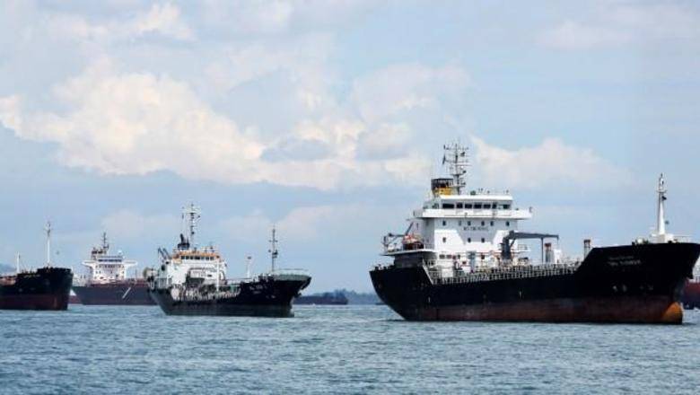 По всему миру танкеры не могут слить нефть - нет спроса - newizv.ru - Сингапур