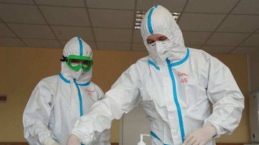 Елена Малышева - Малышева показала на видео, как врачи реанимируют пациента с коронавирусом - 5-tv.ru