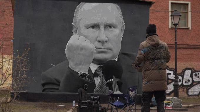 Владимир Путин - Граффити Путина с кулаком в Петербурге не было - piter.tv - Россия - Санкт-Петербург