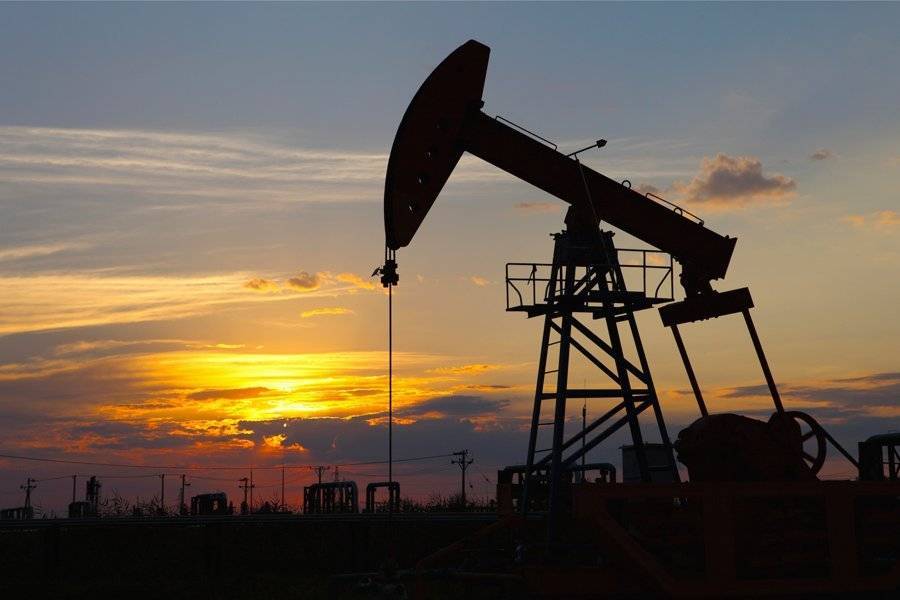 Дональд Трамп - Цена нефти Brent выросла более чем на 11% — поможет ли это рублю - pravda-tv.ru - Россия - Сша - Саудовская Аравия
