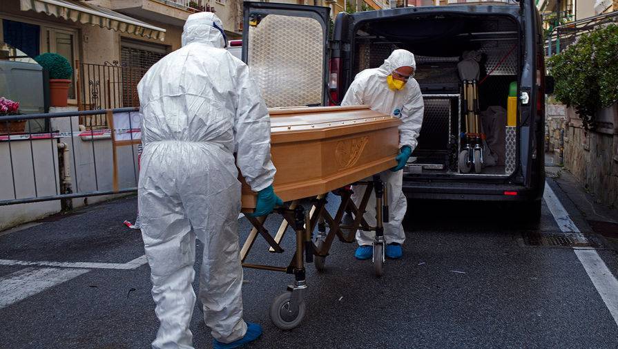 Умерших от коронавируса москвичей будут хоронить в закрытых гробах - gazeta.ru