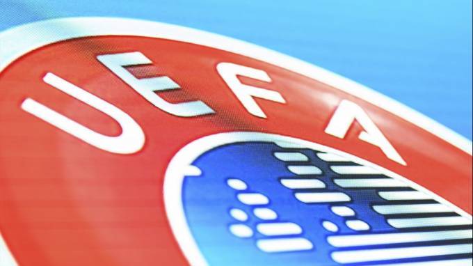 УЕФА перенес матчи еврокубков на неопределенный срок - piter.tv