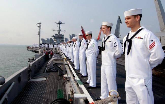 ВМС США эвакуируют моряков с пораженного коронавирусом авианосца - rbc.ua - Сша - Гуам