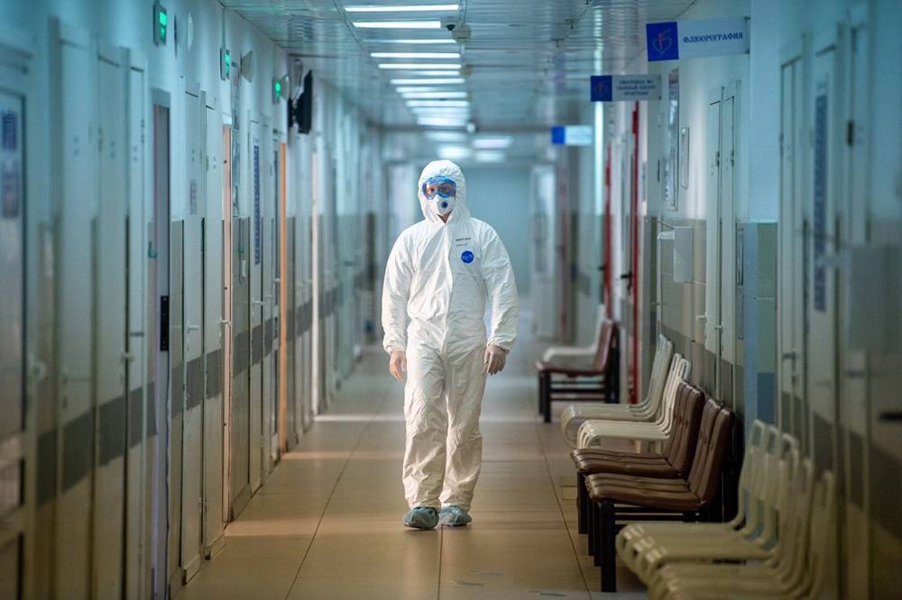 Подмосковную больницу закрыли из-за посетителя с коронавирусом - tvc.ru - Россия - Москва