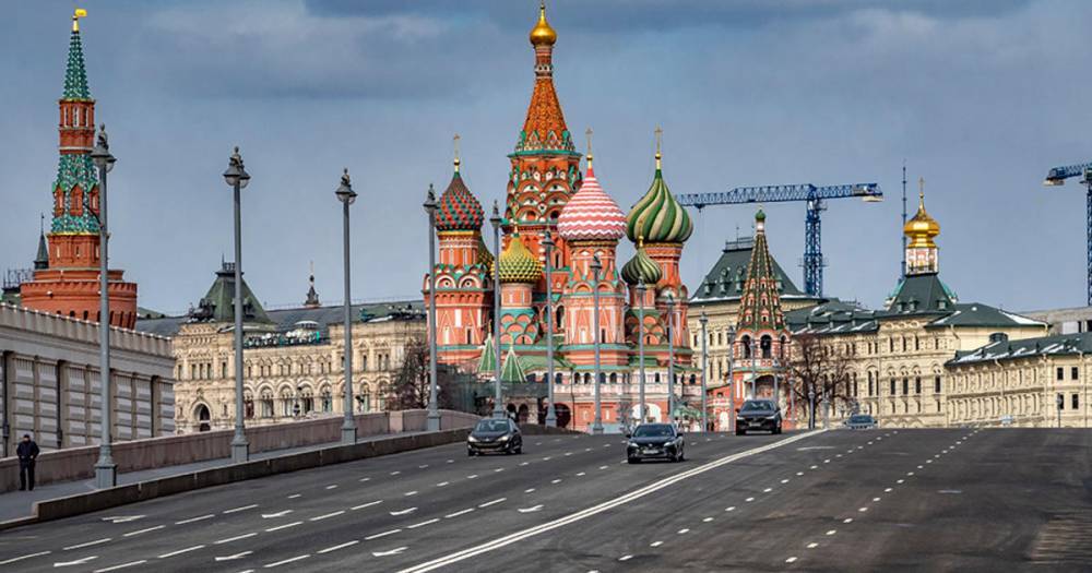 Загруженность дорог Москвы упала на 86% за три недели - ren.tv - Москва