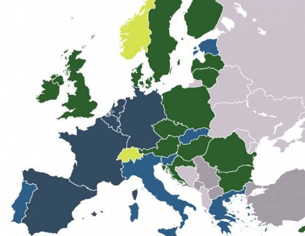 Le Monde: Европе грозит развал - nakanune.ru - Италия - Германия - Испания - Голландия - Словакия - Кипр - Греция