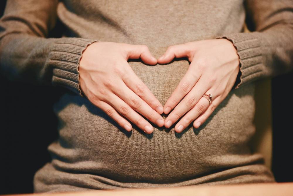 Беременная женщина рассказала о тяжелой борьбе с коронавирусом - vm.ru