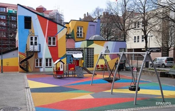 Норвегия открывает детские сады и разрешает поездки на дачу - korrespondent.net - Норвегия