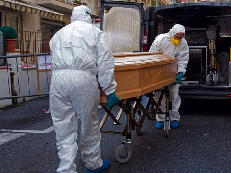 В США шесть человек умерли от коронавируса после посещения похорон - dayonline.ru - Сша - New York - штат Южная Каролина