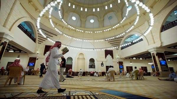 Власти ОАЭ позволили послабления для медработников в месяц Рамадан - eadaily.com - Эмираты