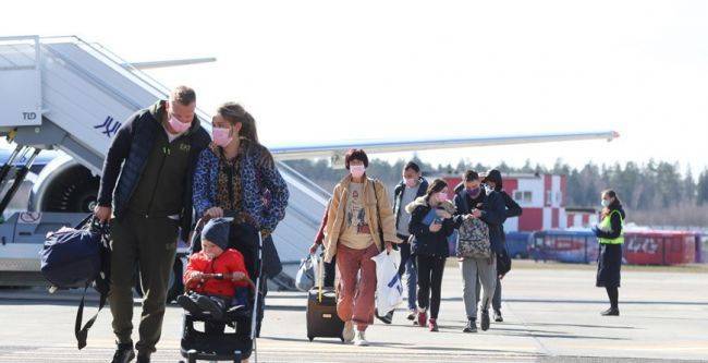 Белорусов обязали самих оплачивать свою эвакуацию из-за Covid-19 - eadaily.com