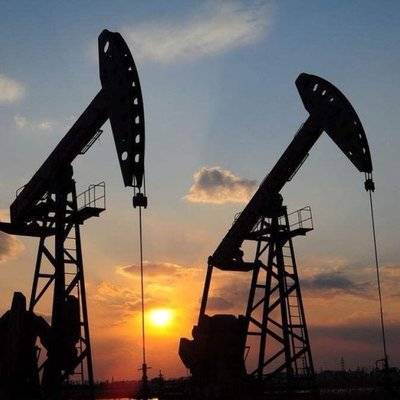 Цена майских фьючерсов на нефть WTI рухнула почти на 300% - radiomayak.ru - Нью-Йорк