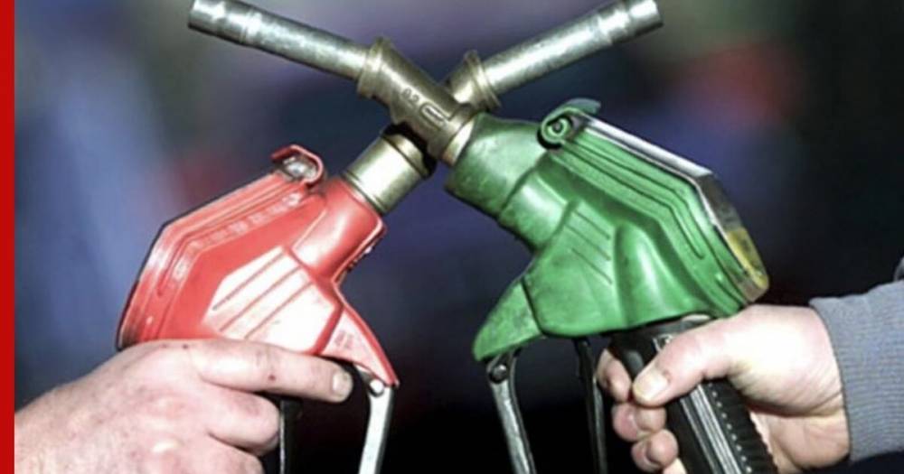 В России рухнули оптовые цены на бензин - profile.ru - Россия