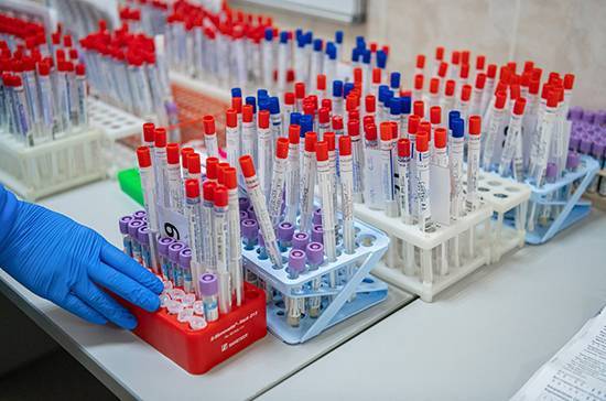Александр Семенов - Вирусолог назвал время начала тестирования всех желающих на антитела к коронавирусу - pnp.ru