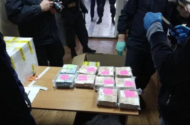 Прокуратура Молдавии выясняет, кому контрабандой везли 1,5 млн евро - eadaily.com - Молдавия