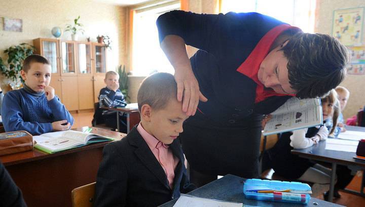 Александр Лукашенко - Очковтирательство и показуха: Лукашенко о масках и антисептиках в школах - vesti.ru - Белоруссия