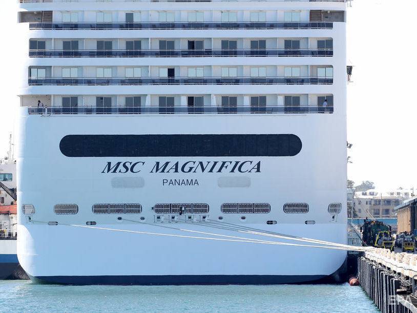 "Последний круизный лайнер на Земле". В Марселе пришвартовалось туристическое судно, вышедшее в круиз еще до пандемии - gordonua.com - Китай - Швейцария - Генуя