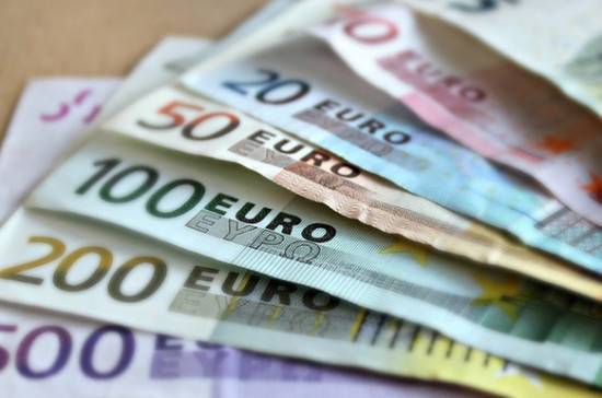 Профсоюзы Австрии требуют выплатить по тысяче евро тем, кто работал во время карантина - pnp.ru - Австрия