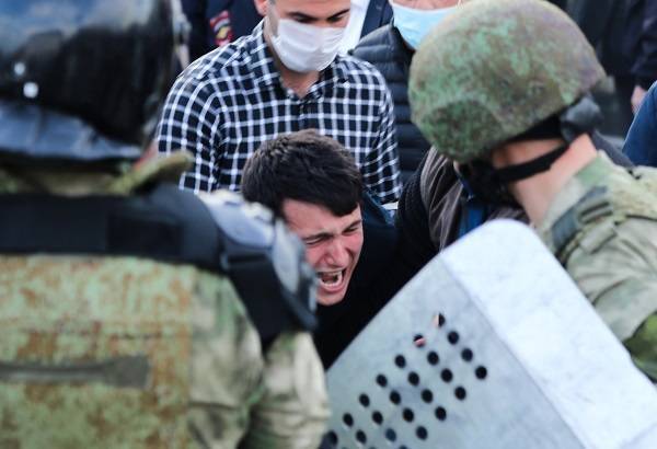 Во Владикавказе арестовали пятерых участников стихийного митинга - govoritmoskva.ru - Владикавказ