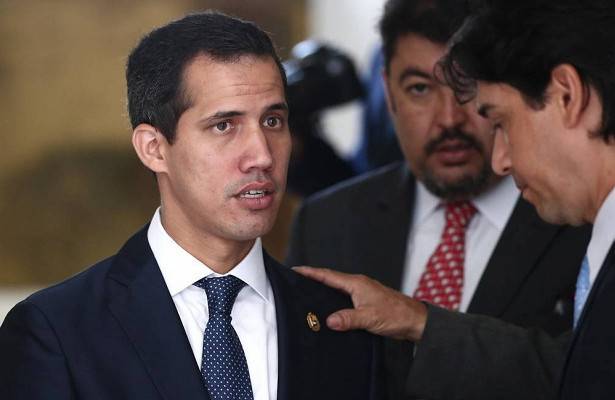 Николас Мадуро - Хуан Гуайдо - Reuters: сторонники Мадуро и лидера оппозиции Гуайдо начали переговоры на фоне пандемии - newtvnews.ru - Венесуэла