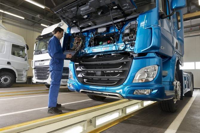 DAF перевел продажи новых грузовиков в онлайн-режим - autostat.ru