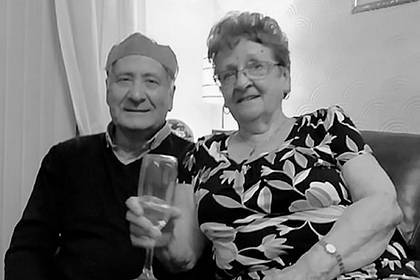 Супруги умерли от коронавируса в один день после 57 лет брака - lenta.ru - Шотландия