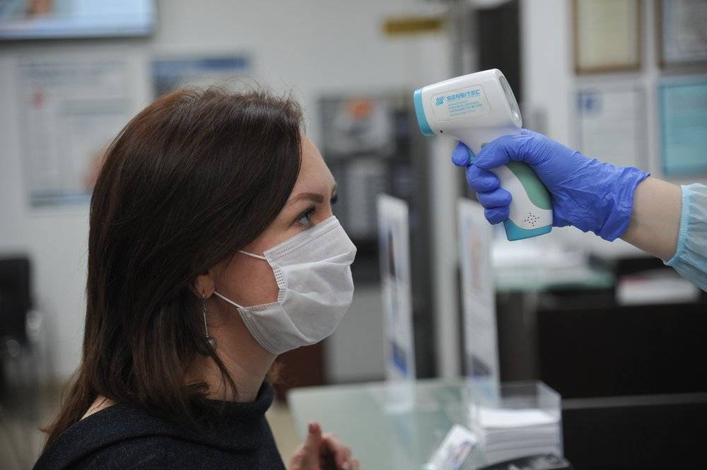 Вирусолог объяснил, как не навредить себе в перчатках и правильно носить маску - vm.ru - Россия